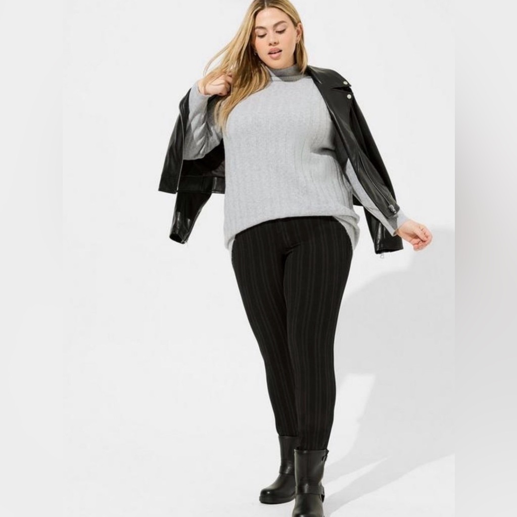 Torrid Turtleneck Tunic Sweater Size 3x Gray New